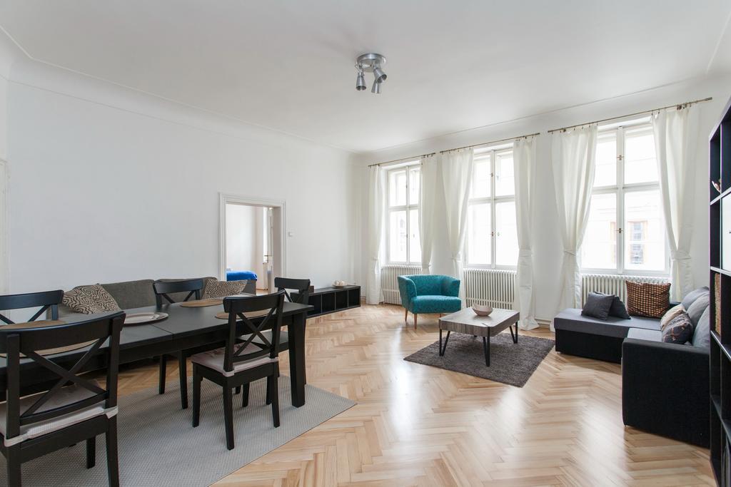Royal View Apartments Prague Exterior photo