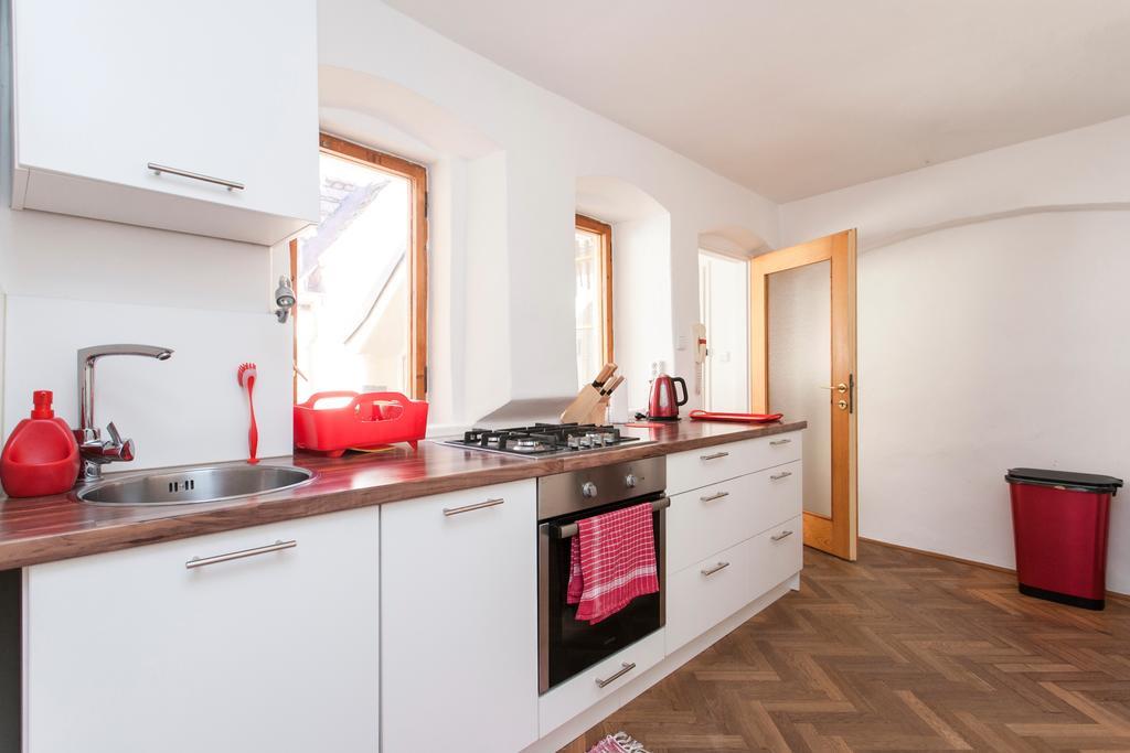 Royal View Apartments Prague Exterior photo