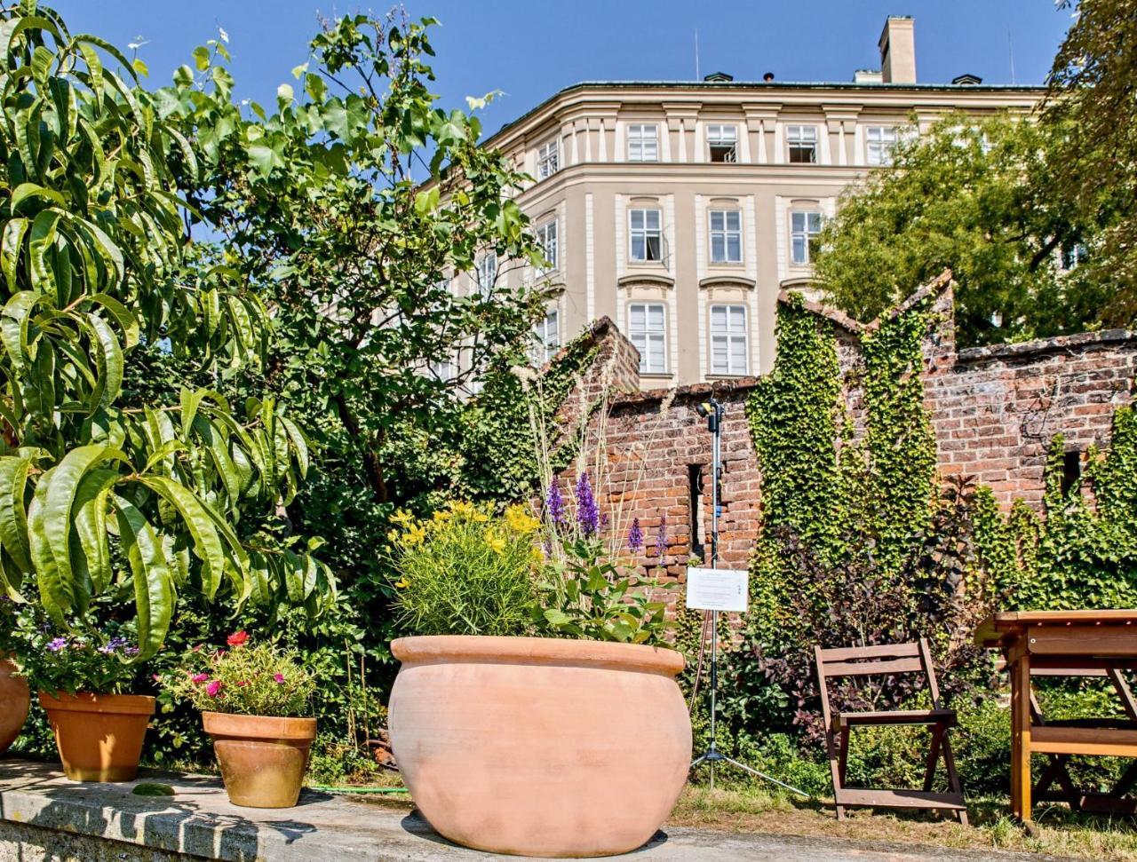 Royal View Apartments Prague Exterior photo