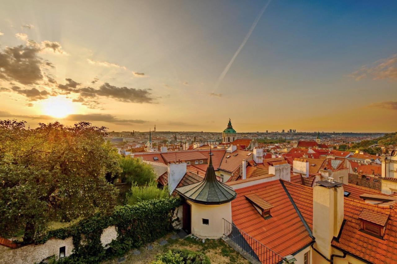 Royal View Apartments Prague Exterior photo