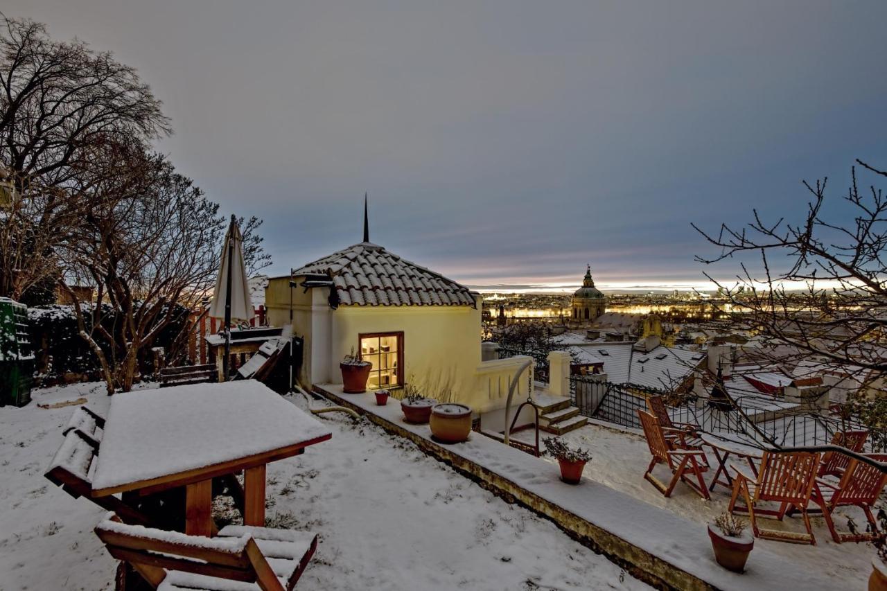 Royal View Apartments Prague Exterior photo